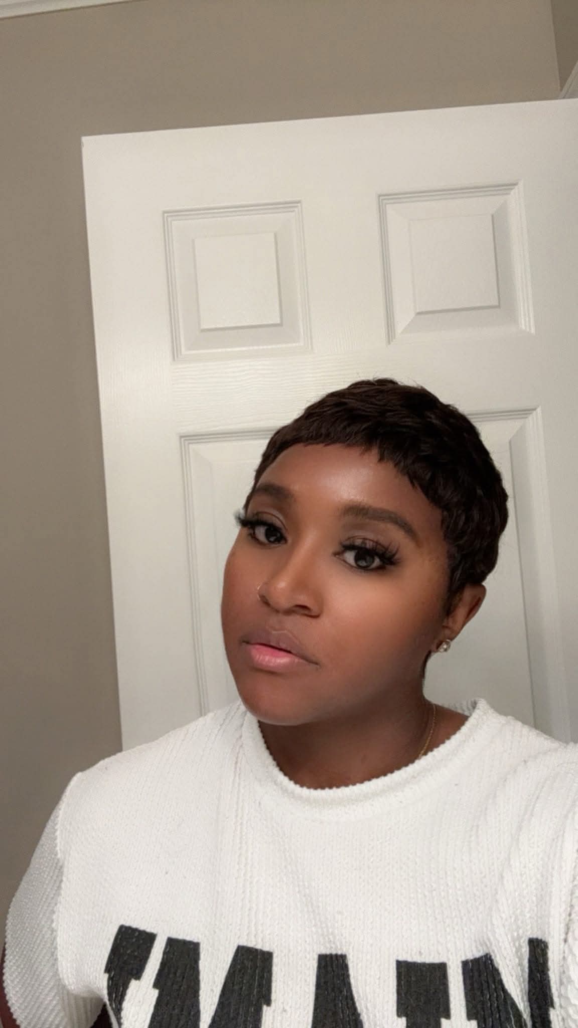 Bonded (Glue Adhesive) Hairstyle