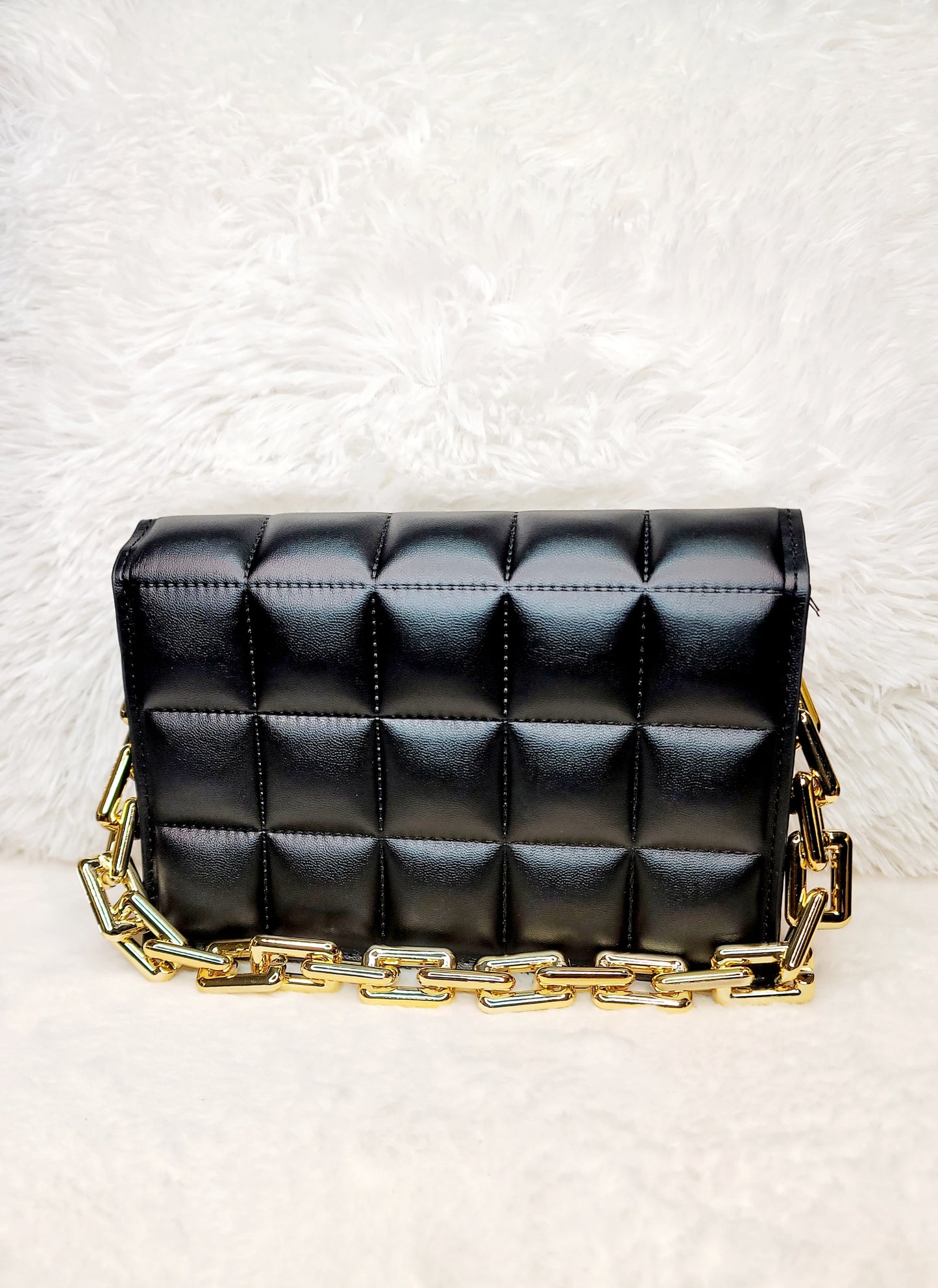 Quilted Purse w/ Gold Chain (variety of colors)